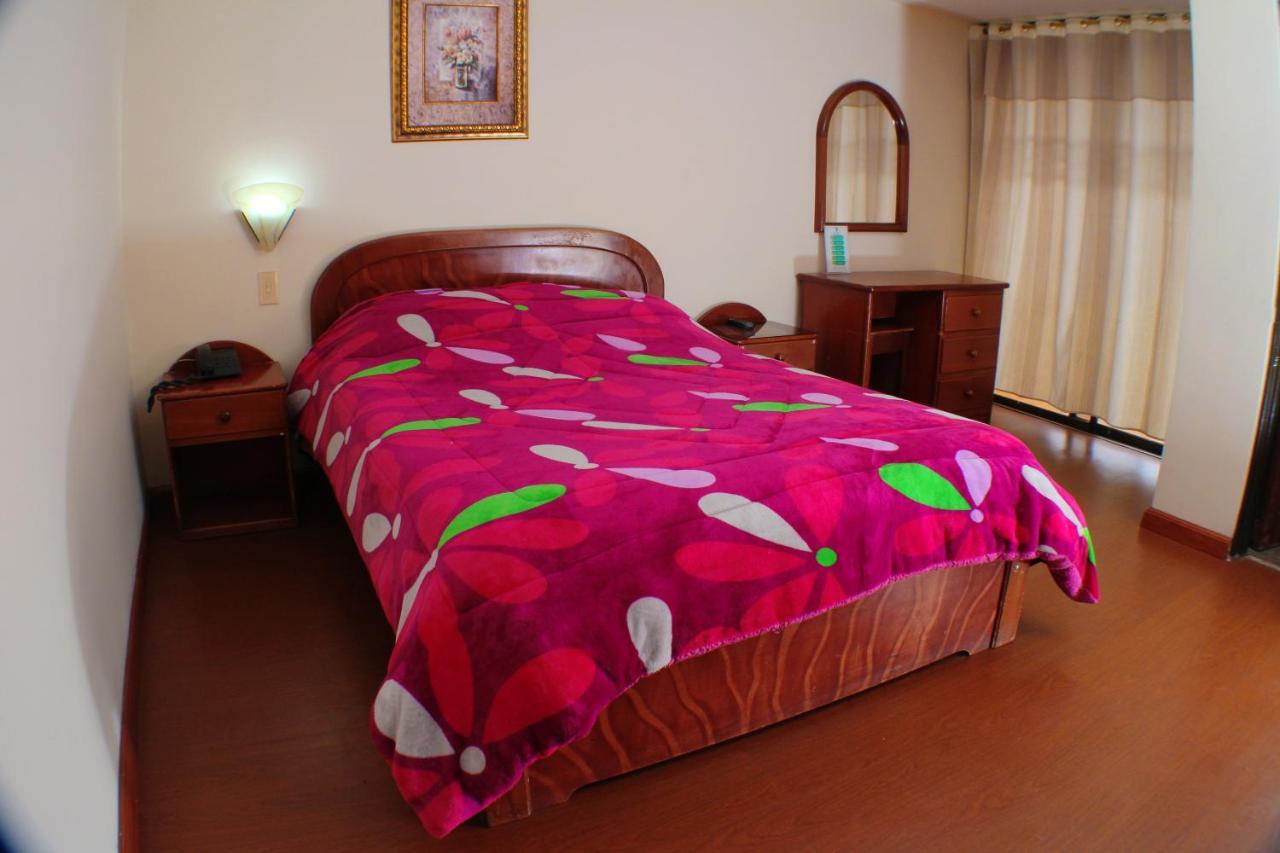 Hotel Santa Isabel 2 Ipiales Kültér fotó